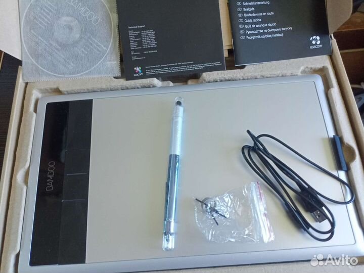Графический планшет Wacom CTH-670S-rupl Bamboo
