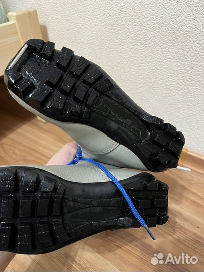 Лыжные ботинки NNN р34 стелька 21,5см