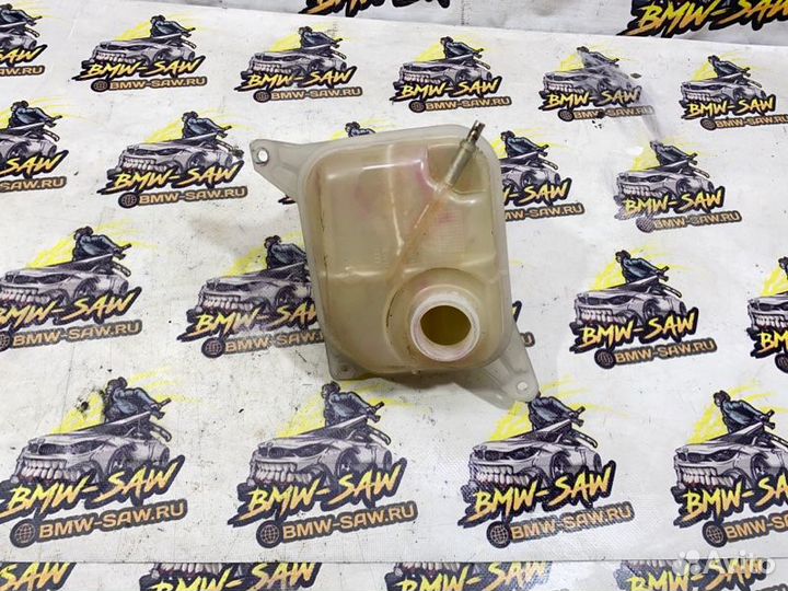 Бачок расширительный Audi 80 B4 1994