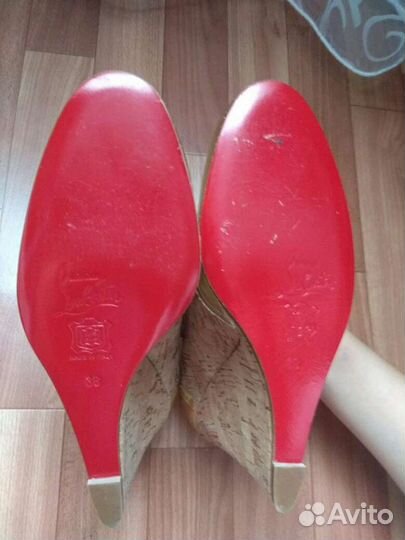 Женские туфли Christian Louboutin оригинал 38р-р