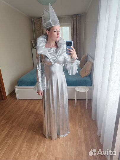 Карнавальный костюм снежной королевы