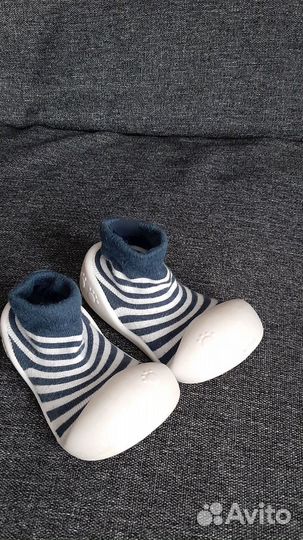 Обувь детская (чешки, сандали, ботинки)