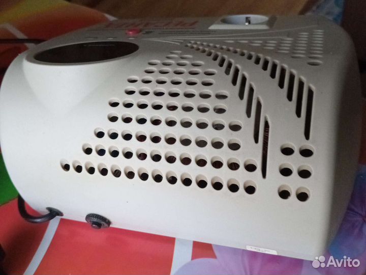 Стабилизатор напряжения настенный