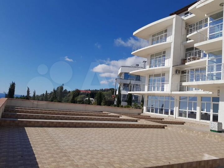 2-к. квартира, 64,1 м², 1/4 эт.