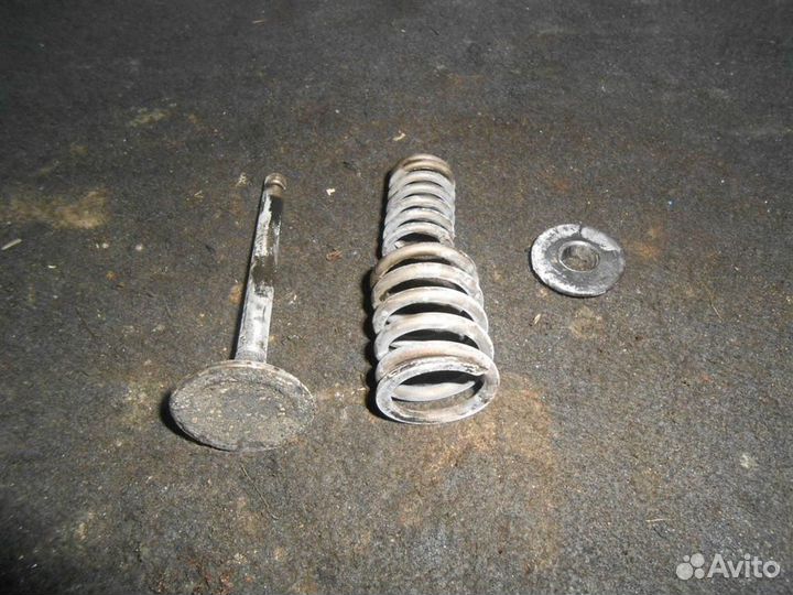 Клапан впускной Mazda Familia BF(85-87)