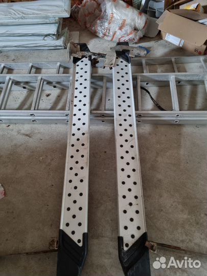 Декоративные пороги на KIA seltos