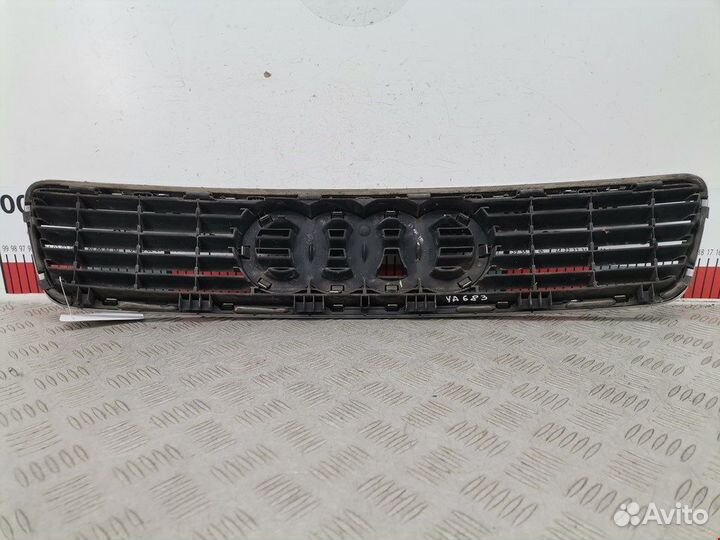Решетка радиатора для Audi A4 B5 8D0853651J