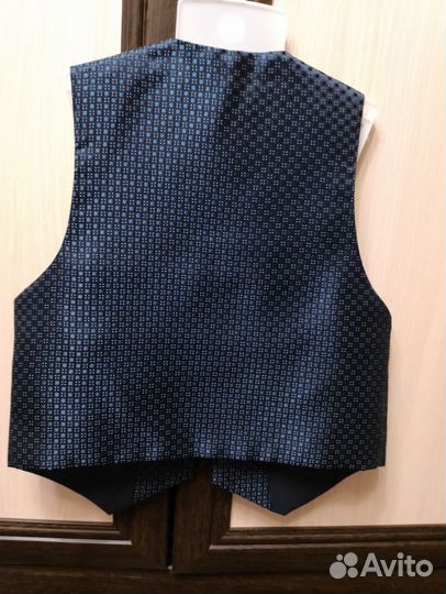 Жилетка с бабочкой