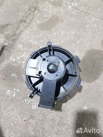 Вентилятор печки Peugeot 206
