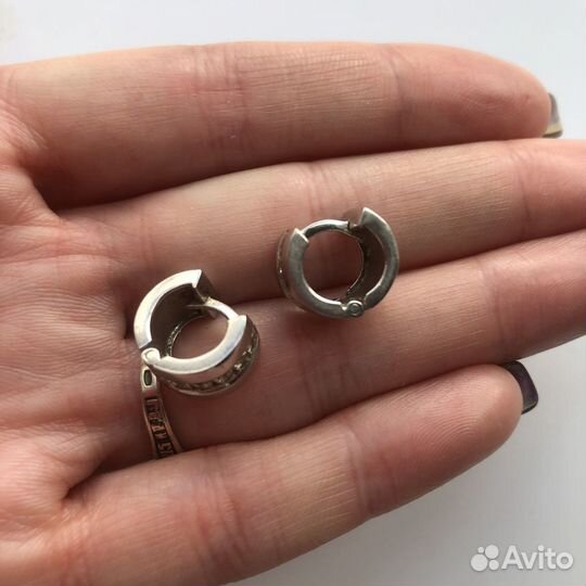 Серьги золотые с бриллиантами