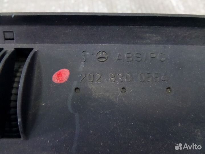 Дефлектор воздушный Mercedes Benz W202