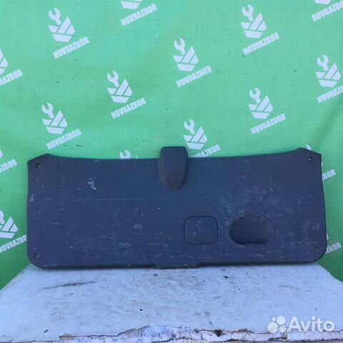 Обшивка двери багажника Хендай Сантафэ