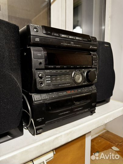 Музыкальный центр sony