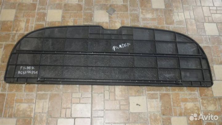 Пол багажника Toyota Corolla Fielder (E120) 2000