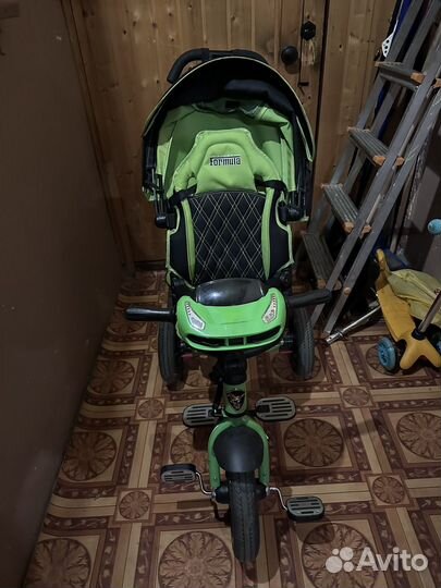 Трехколесный велосипед с родительской ручкой