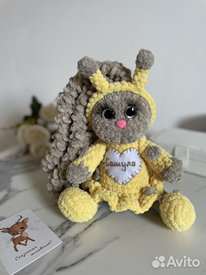 Вязаные игрушки Зайка