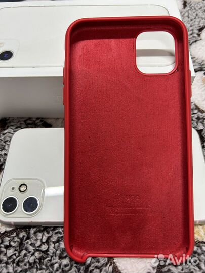 Телефон iPhone 11
