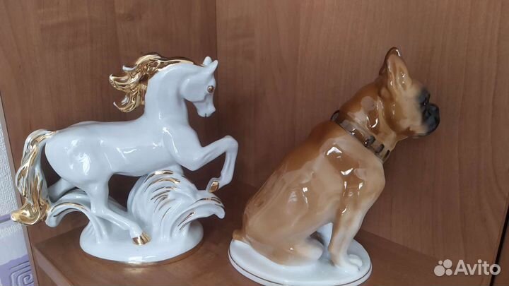 Статуэтки конь златогривый и собака боксер,50-60г