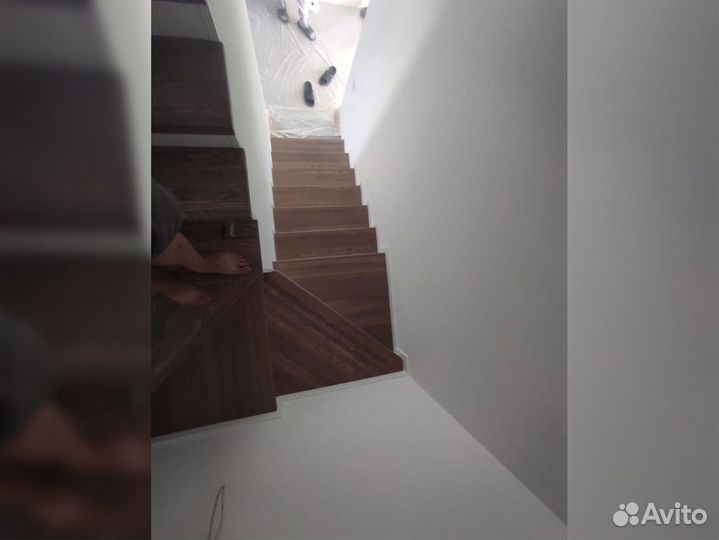 Ступени для лестниц и другие комплектующие К