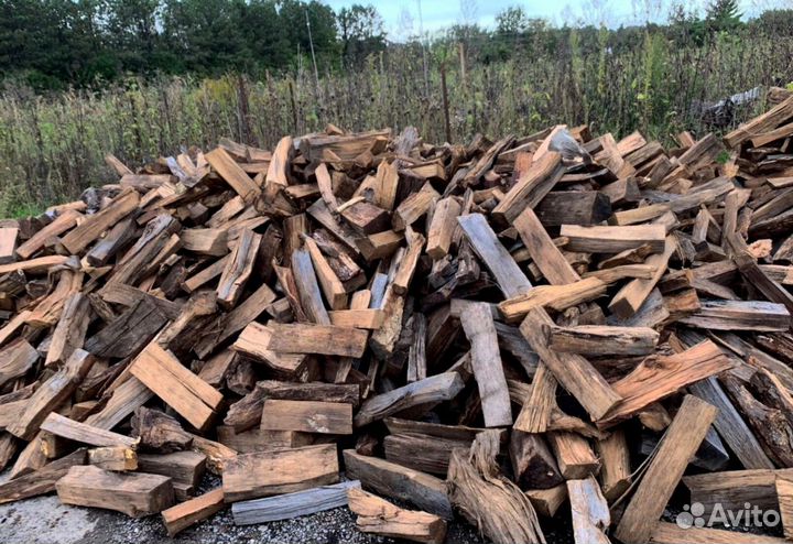 Дрова сложенные