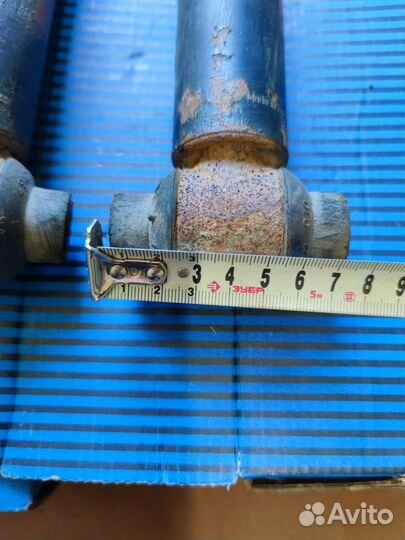 Задние амортизаторы на ford mondeo Volvo