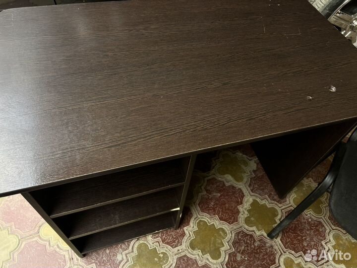 Письменный стол, компьютерный стул