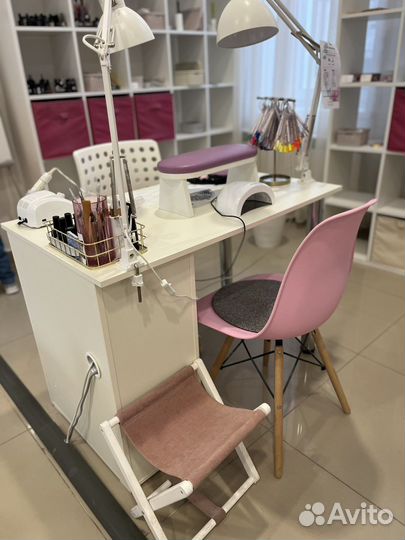 Стол маникюрный с вытяжкой бу