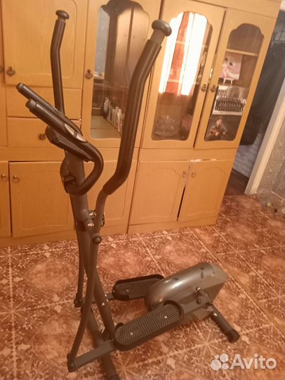 Эллиптический тренажер