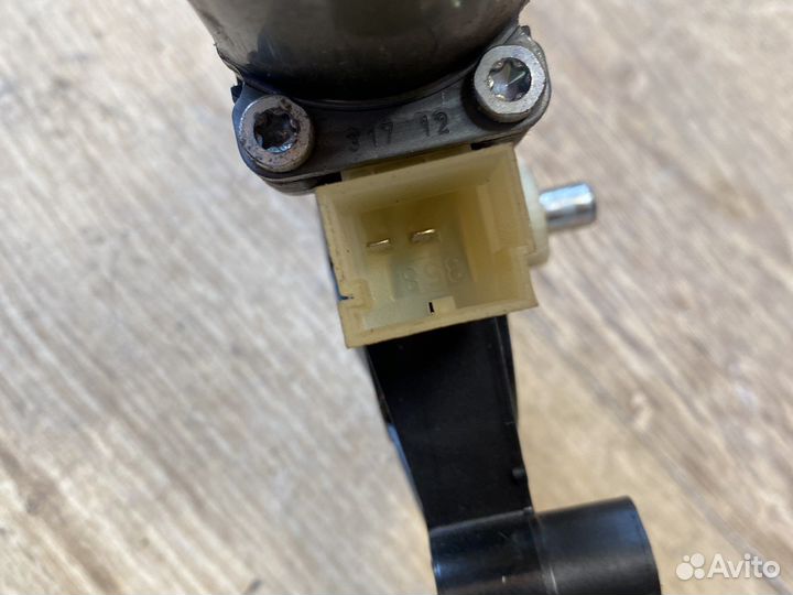 Skoda octavia а7 мотор стеклоподъёмника передний R