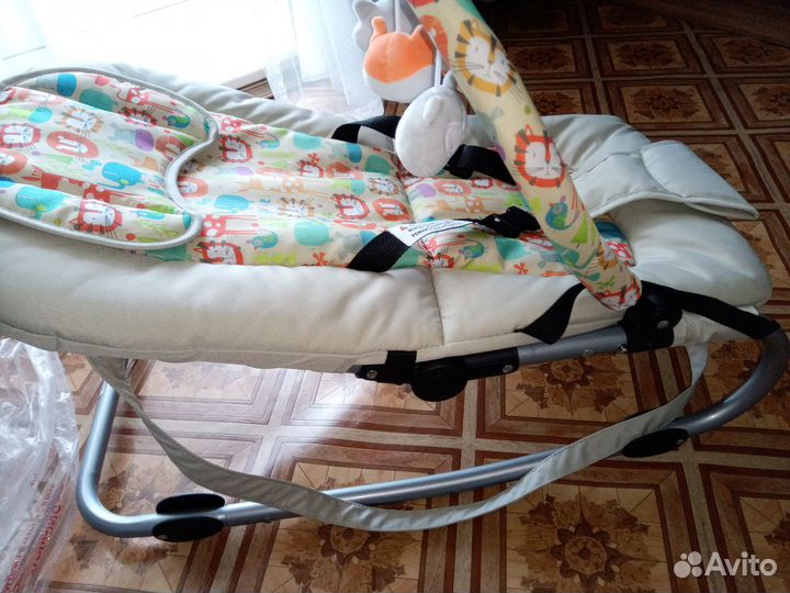 Шезлонг детский