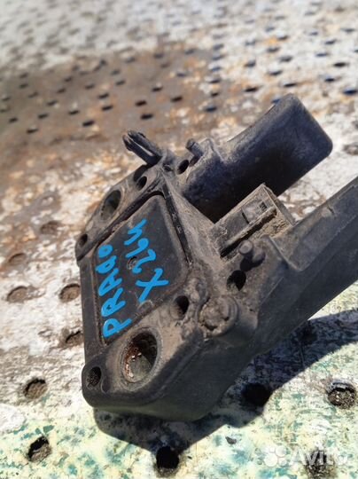 Датчик AIR BAG Toyota Land Cruiser Prado 120