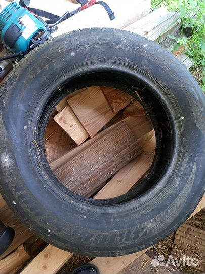 Bridgestone Dueler H/P 215/65 R16