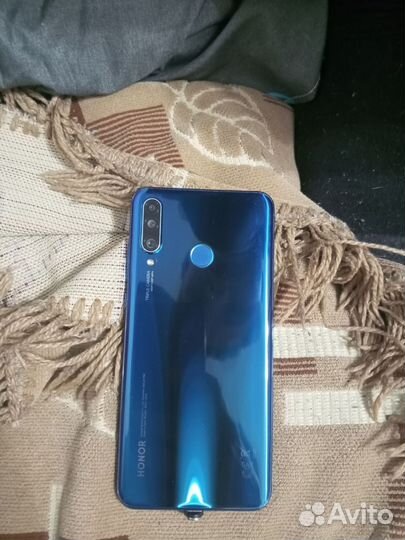 HONOR 20 Lite (RU), 4/128 ГБ