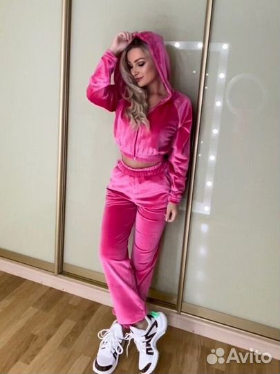 Костюм спортивный велюр женский