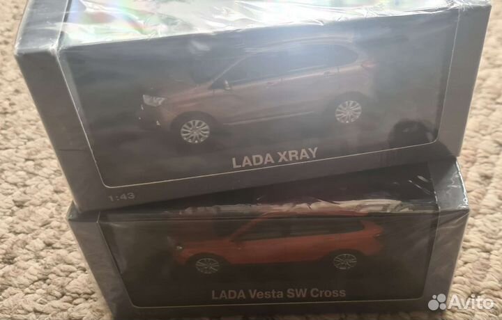 Модель автомобиля LADA 1:43 новая, запечатанная