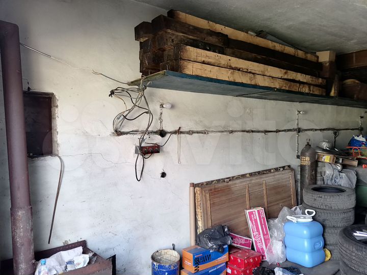 Гараж, > 30 м²