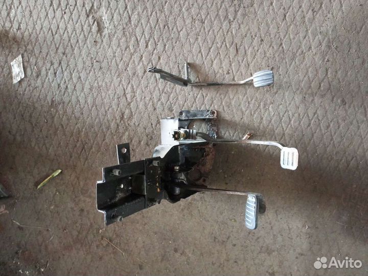 Педальный узел иж ода 2126