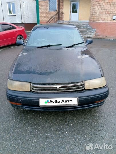 Toyota Camry 1.8 AT, 1993, 300 000 км