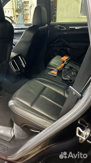 Porsche Cayenne 3.0 AT, 2011, 210 000 км