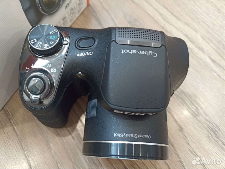 Цифровой фотоаппарат Sony H-300