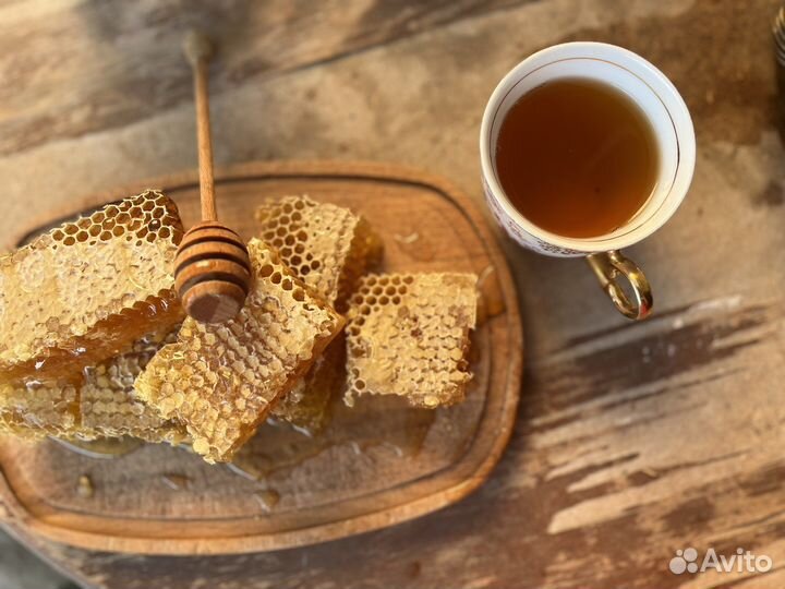 Мёд в сотах