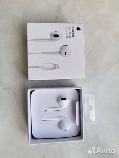 Наушники apple earpods lightning проводные