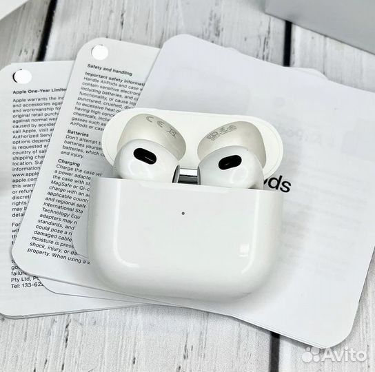 AirPods 3 Premium + чехол в подарок