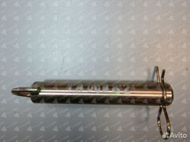 Палец крепления со шпилькой