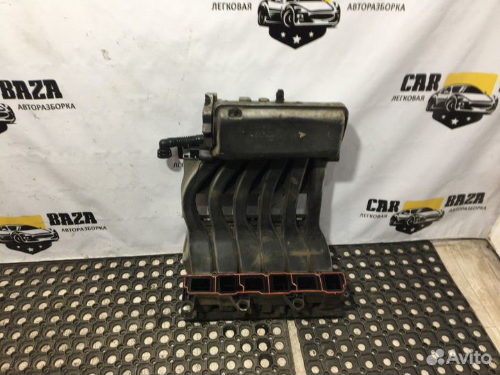 Коллектор впускной Volkswagen Passat