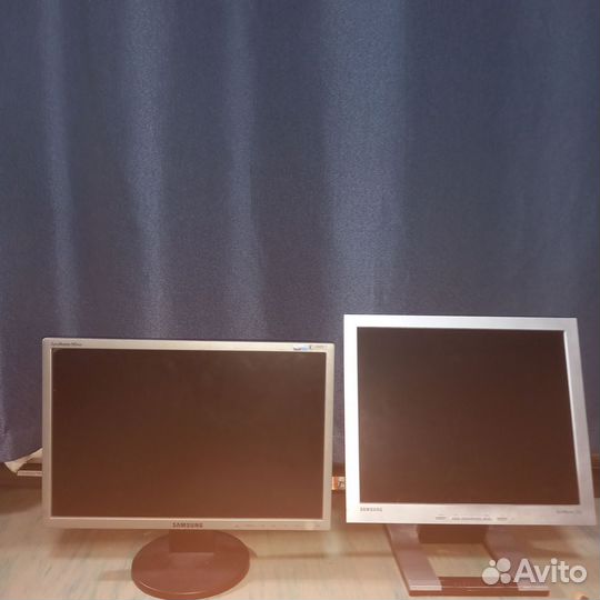 Монитор samsung