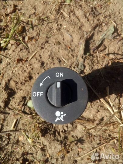 Выключатель AirBag LADA Largus 2012