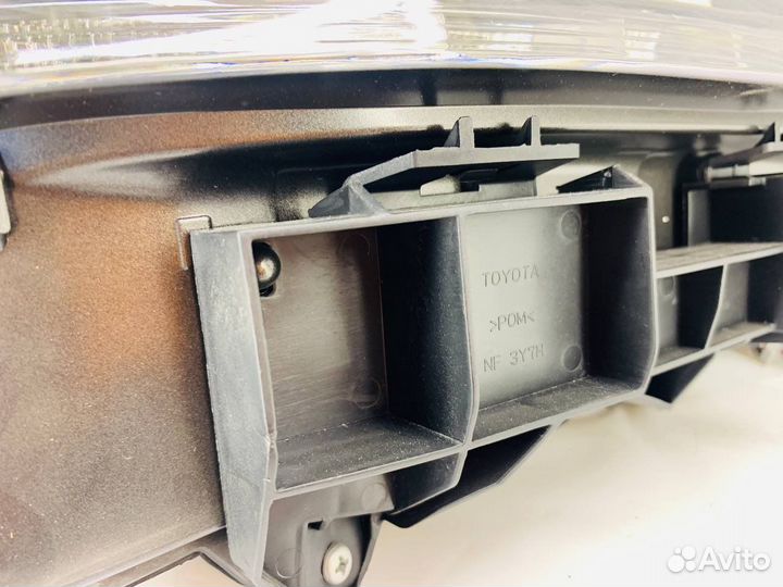 Фара правая Lexus GS 4