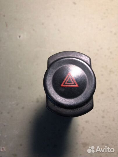 Кнопка аварийки Renault Logan / Sandero