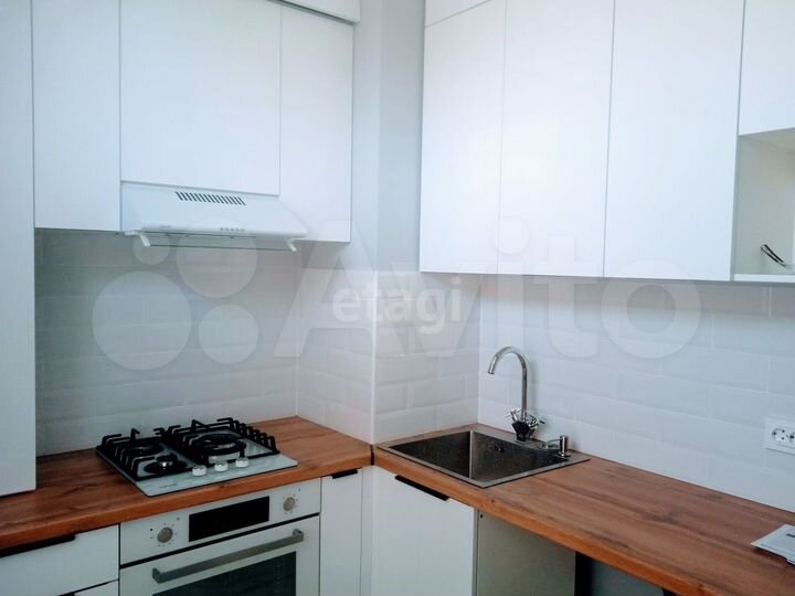 2-к. квартира, 54 м², 2/5 эт.